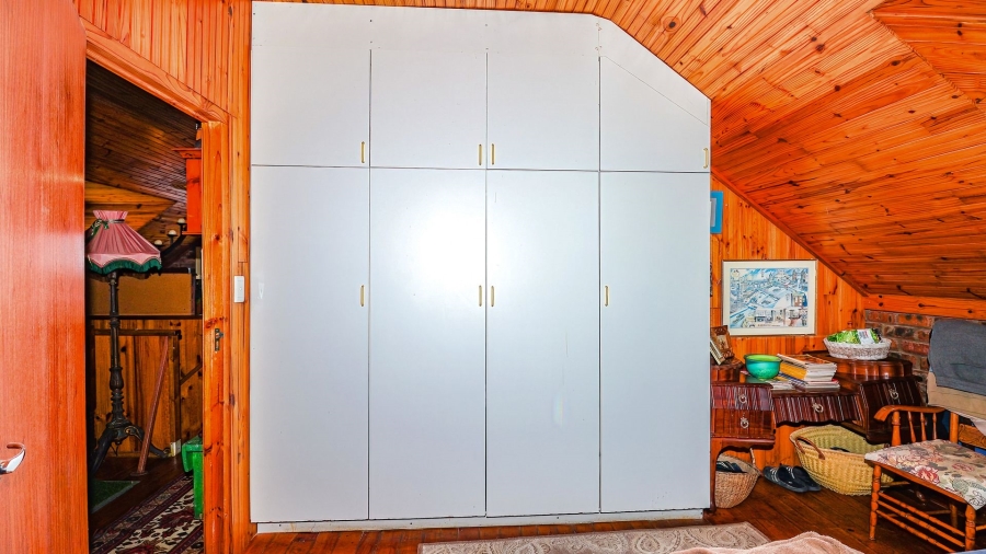 6 Bedroom Property for Sale in Mossel Bay Rural Western Cape